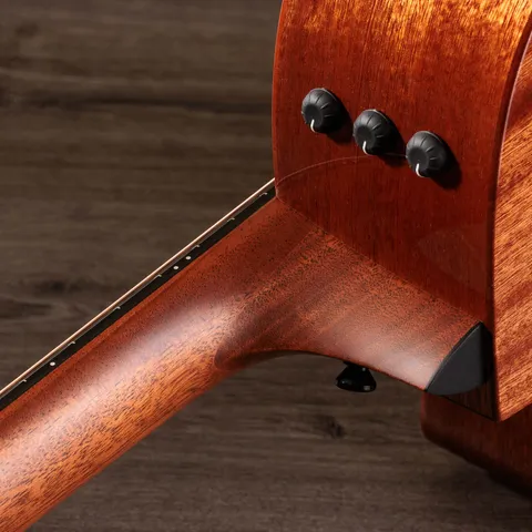 左利き用アコースティックギター | Taylor Guitars